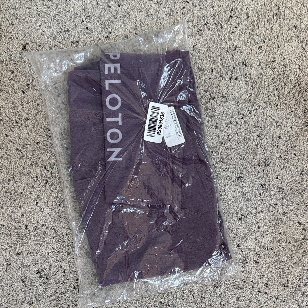 NEW Peloton x Beyond Yoga Spacedye Pocket Leggings purple - Picture 3 of 6